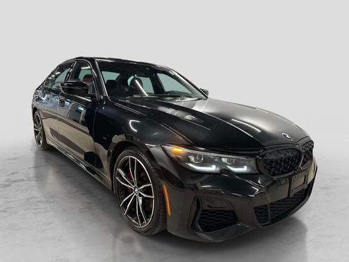 Black Sapphire Metallic 2022 BMW M340 M340i xDrive Sedan