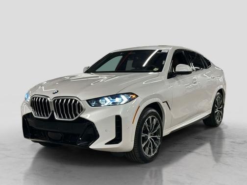 Mineral White Metallic 2025 BMW X6 xDrive40i