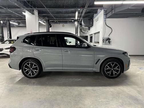 Brooklyn Grey Metallic 2024 BMW X3 xDrive30i