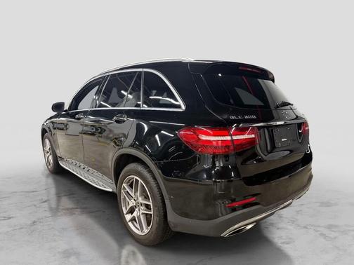 Black 2019 Mercedes-Benz GLC 300 4MATIC