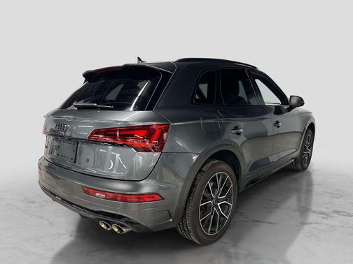Daytona Gray Pearl Effect 2023 Audi SQ5 3.0T Premium Plus