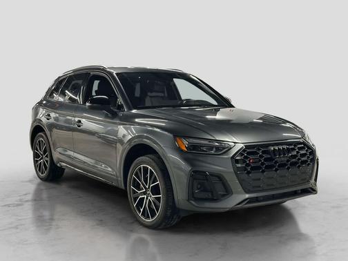 Daytona Gray Pearl Effect 2023 Audi SQ5 3.0T Premium Plus