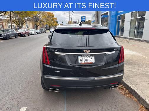 2022 Cadillac XT5 Luxury
