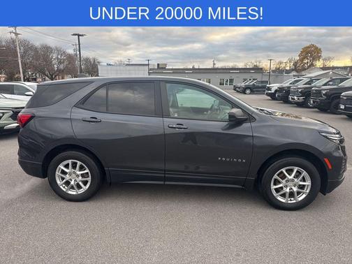 2022 Chevrolet Equinox LS