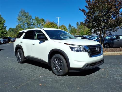 2025 Nissan Pathfinder S FWD