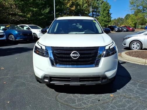 2025 Nissan Pathfinder S FWD