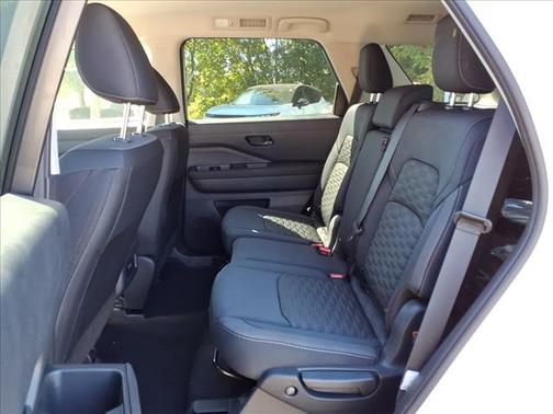 2025 Nissan Pathfinder S FWD