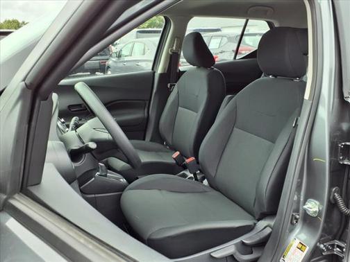 2025 Nissan Kicks S