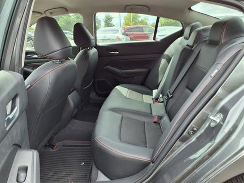 2022 Nissan Altima SR Intelligent AWD