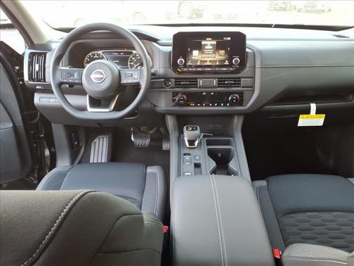 2025 Nissan Pathfinder S FWD