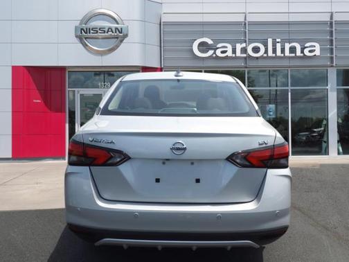 2022 Nissan Versa 1.6 SV