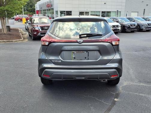 2025 Nissan Kicks S
