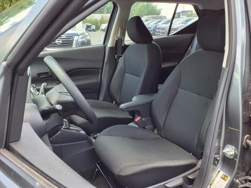2025 Nissan Kicks S