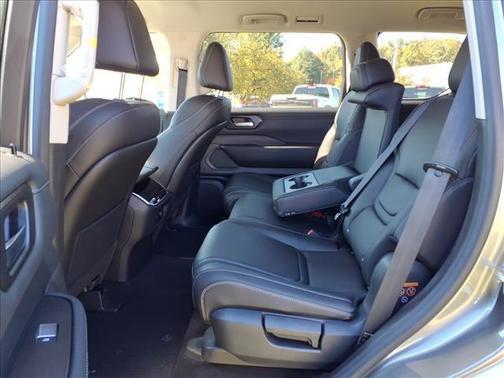 2026 Nissan Armada SV