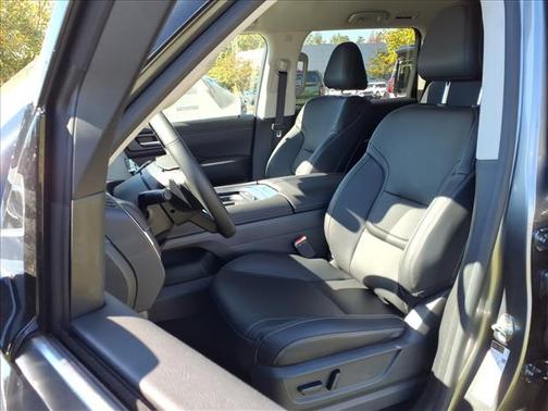 2026 Nissan Armada SV