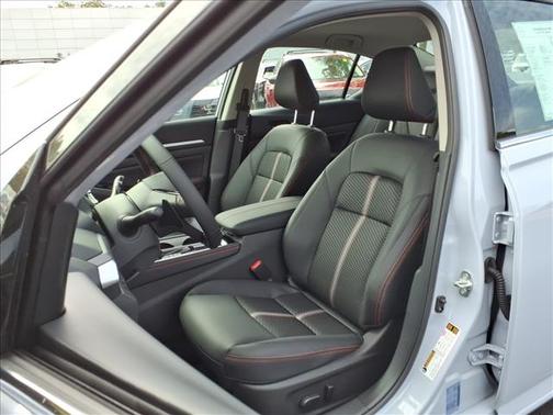 2025 Nissan Altima SR FWD