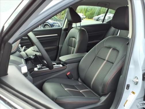 2025 Nissan Altima SR FWD