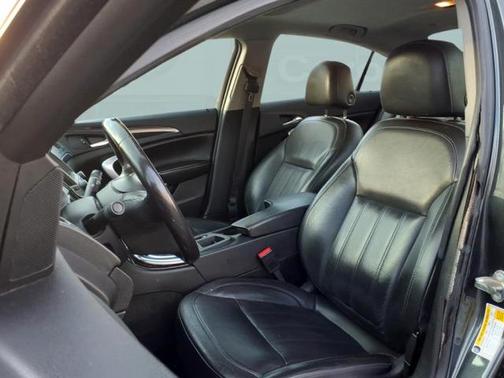 2017 Buick Regal Turbo Sport Touring