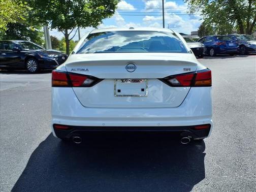 2025 Nissan Altima SR FWD