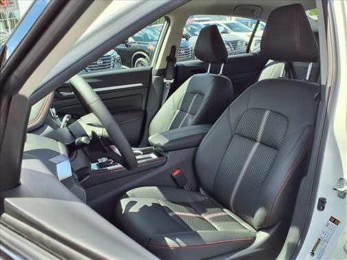 2025 Nissan Altima SR FWD