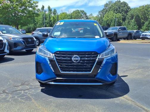 2025 Nissan Kicks S