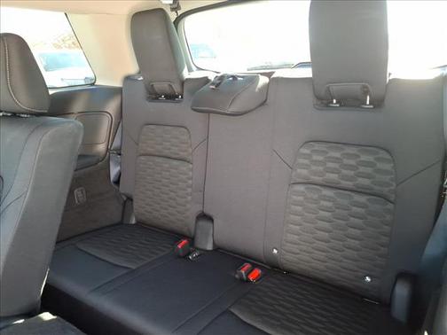 2025 Nissan Pathfinder S FWD