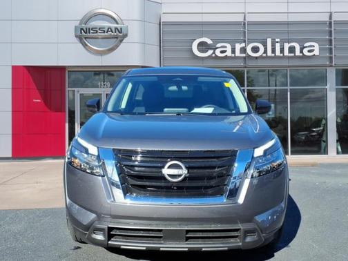 2025 Nissan Pathfinder S FWD