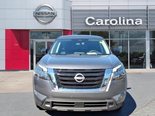 2025 Nissan Pathfinder S FWD