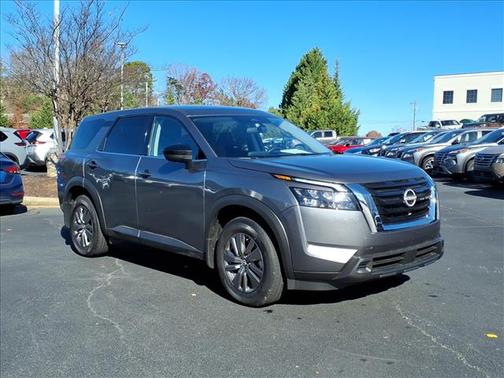 2025 Nissan Pathfinder S FWD