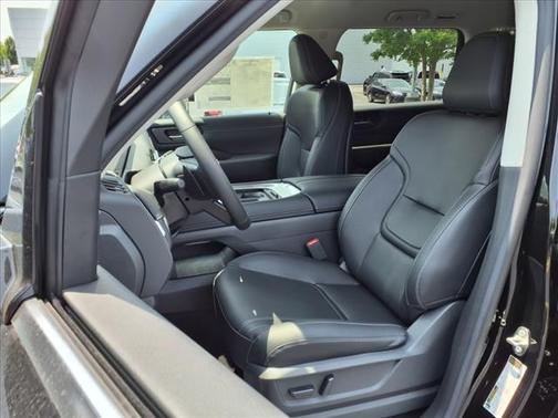 2025 Nissan Armada SV 4WD