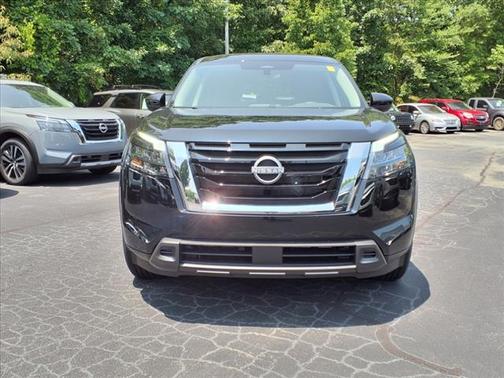2025 Nissan Pathfinder S FWD