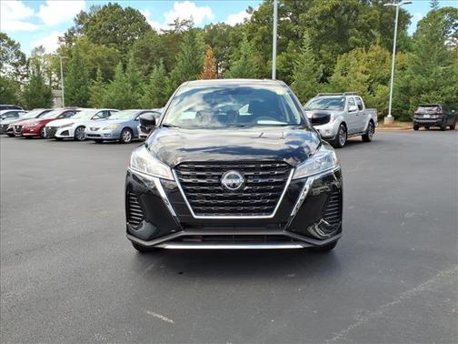 2025 Nissan Kicks S