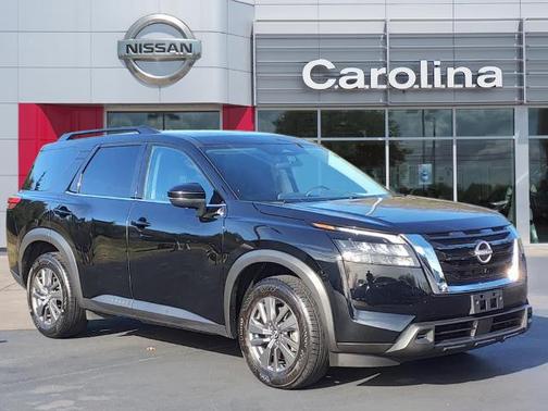 2023 Nissan Pathfinder SV FWD