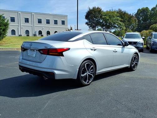 2025 Nissan Altima SR FWD