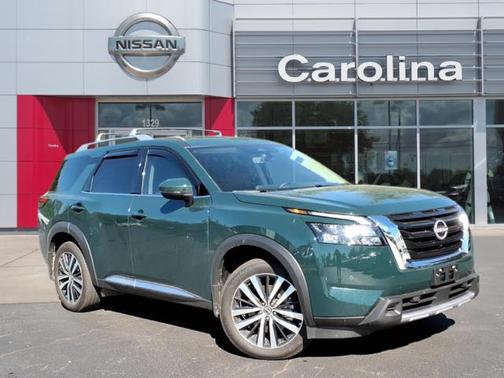 2025 Nissan Pathfinder Platinum 4WD