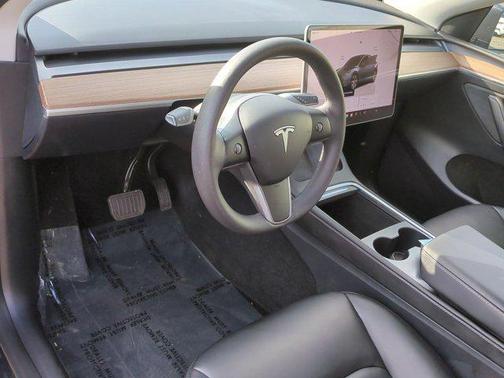 2024 Tesla Model Y Long Range Dual Motor All-Wheel Drive