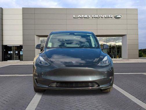 2024 Tesla Model Y Long Range Dual Motor All-Wheel Drive