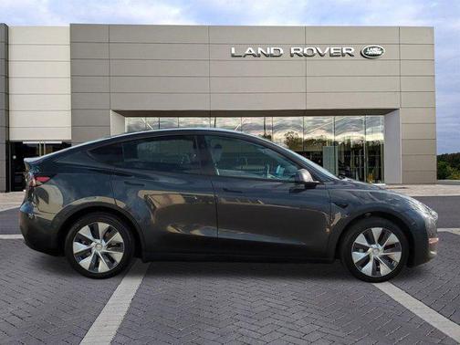 2024 Tesla Model Y Long Range Dual Motor All-Wheel Drive