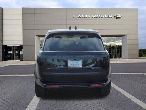2025 Land Rover Range Rover P400 SE 7 Seat