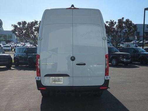 2025 Mercedes-Benz Sprinter 2500 High Roof