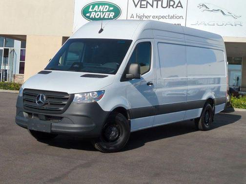 2025 Mercedes-Benz Sprinter 2500 High Roof