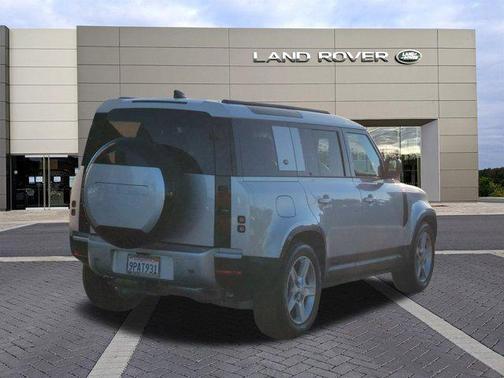2024 Land Rover Defender 110 P400 S
