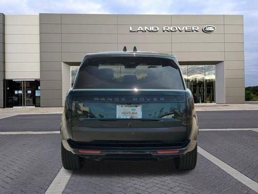 2025 Land Rover Range Rover P530 SE