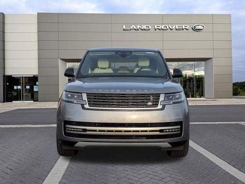 2026 Land Rover Range Rover P400 SE