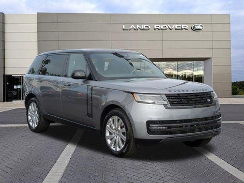 2025 Land Rover Range Rover P400 SE 7 Seat