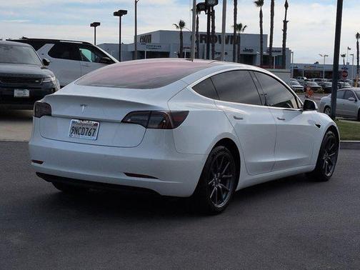 Pearl White Multi-Coat 2018 Tesla Model 3 Long Range
