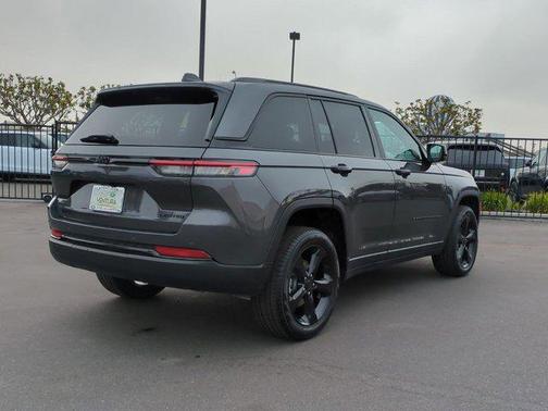 2025 Jeep Grand Cherokee Limited X
