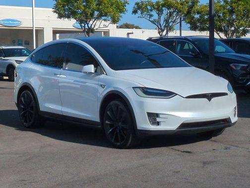 2017 Tesla Model X 75D