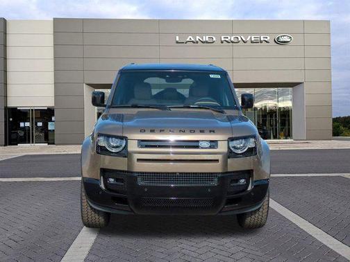 2025 Land Rover Defender 110 P400 X-Dynamic SE