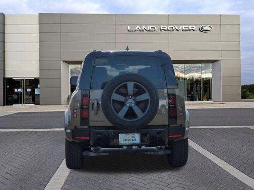 2025 Land Rover Defender 110 P400 X-Dynamic SE